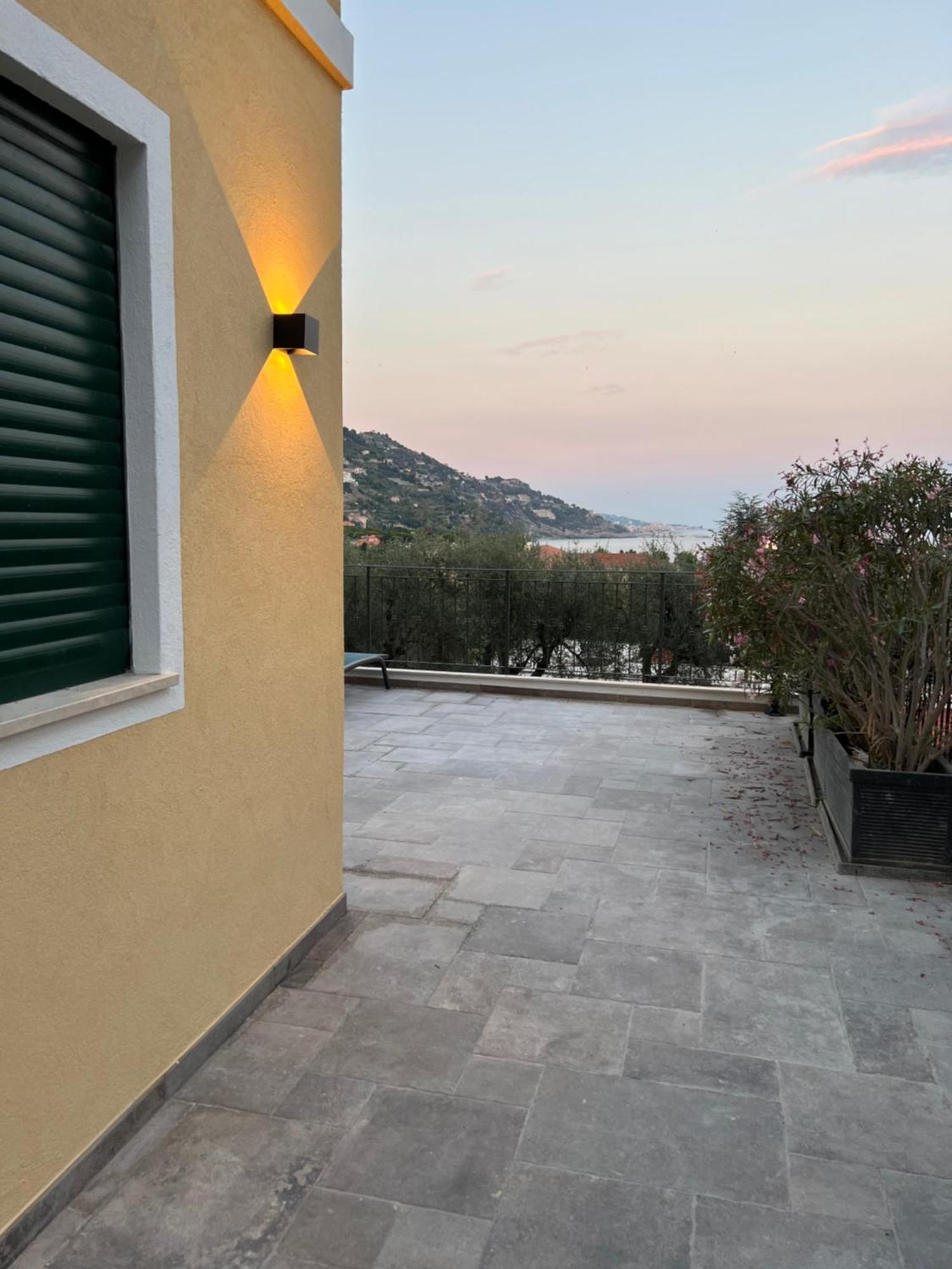 Corso Montecarlo Apartamento Ventimiglia Exterior foto